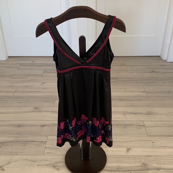 Guess satin dress - Picture 4 of 5